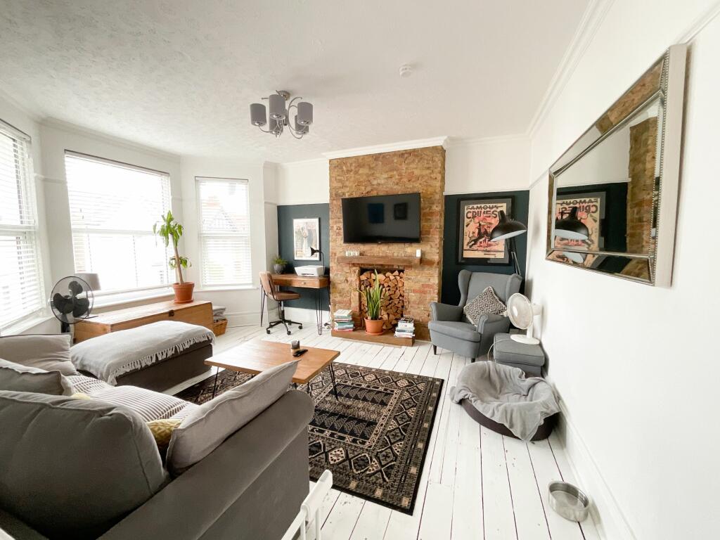 Main image of property: Cranley Road, Westcliff-on-Sea