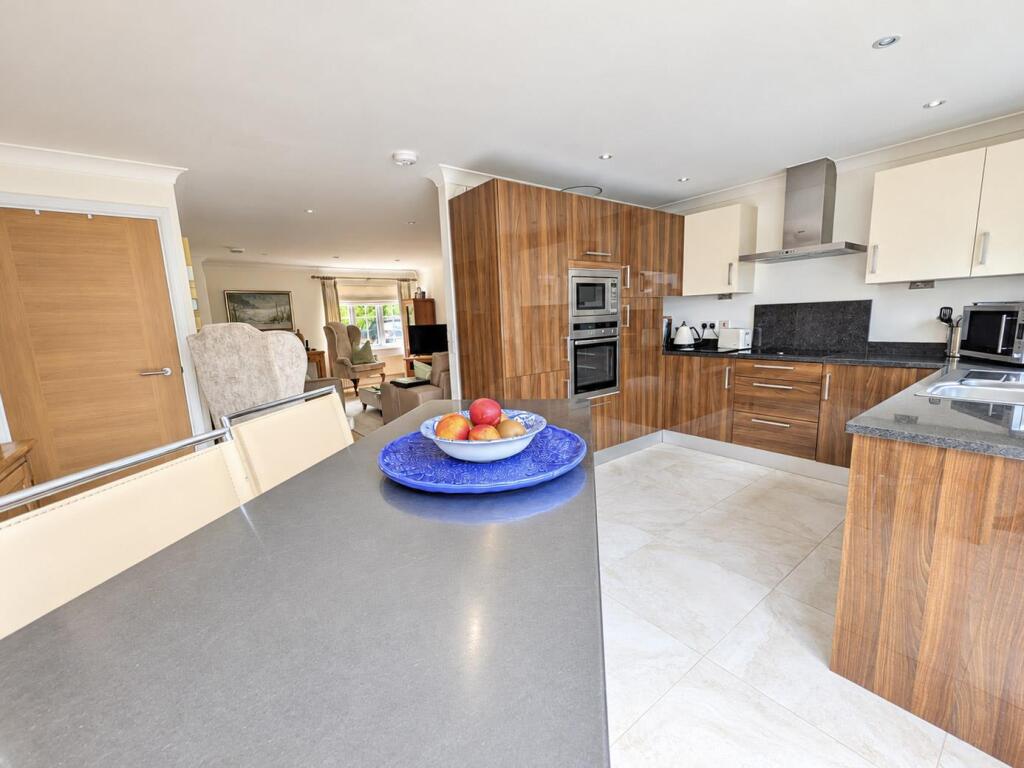 House in Tonbridge - More
