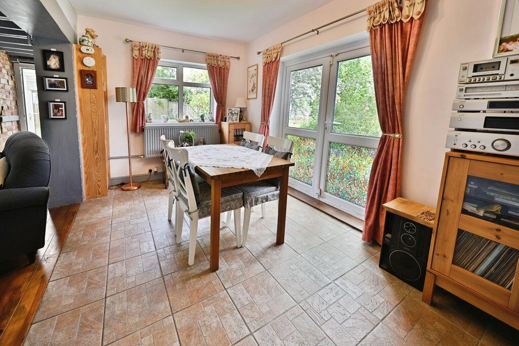 Malmesbury Road, Leigh, Wiltshire photo 4