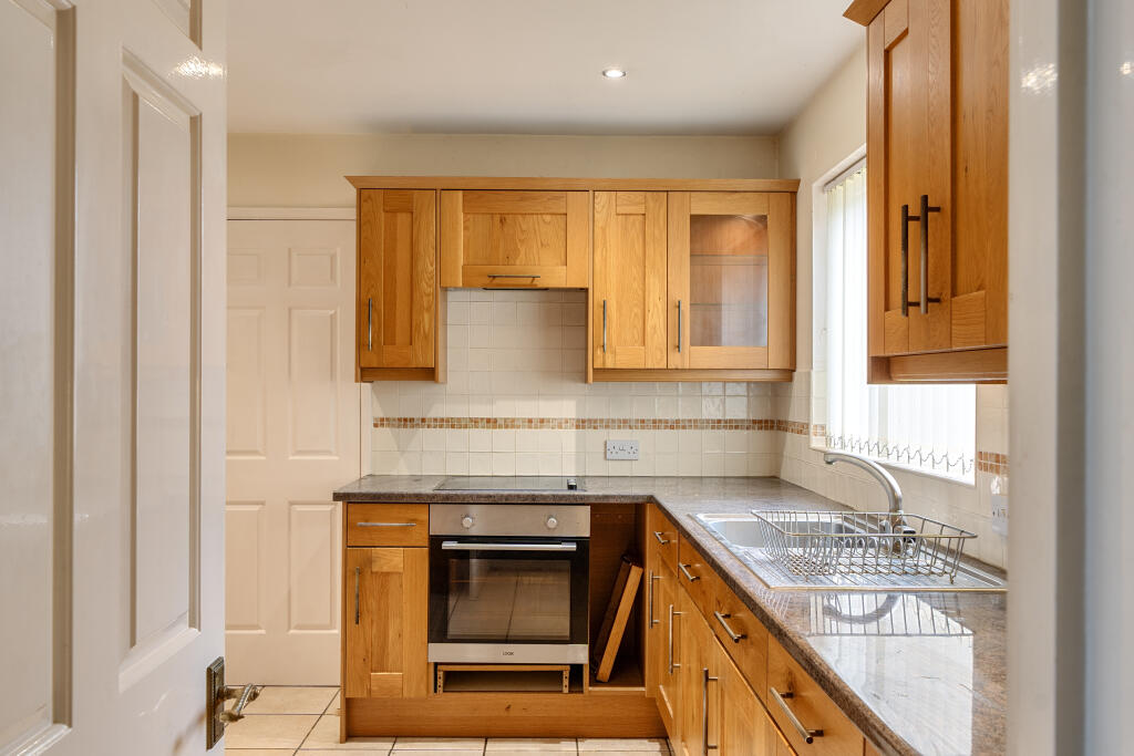 Rawlings Close, South Marston, Swindon, SN3 photo 4