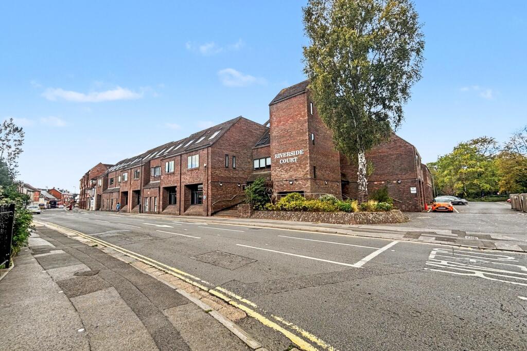 Apartment in Salisbury, Wyndham Park