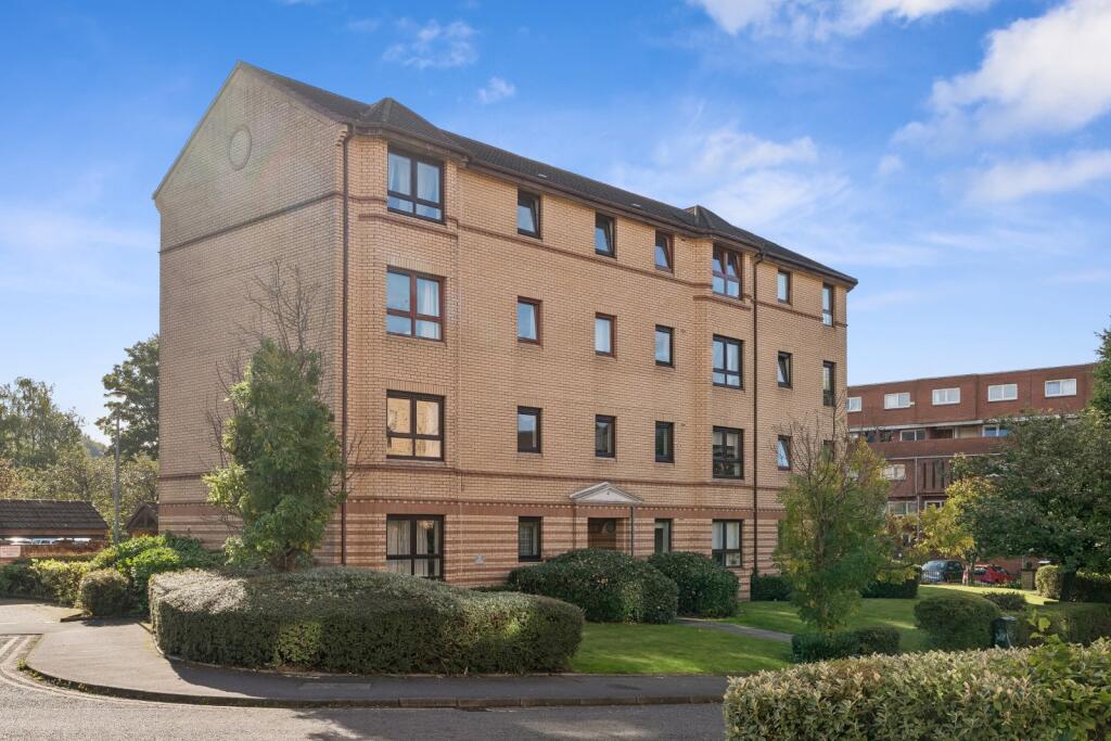 Main image of property: Grovepark Gardens, Flat C, North Kelvinside, Glasgow, G20