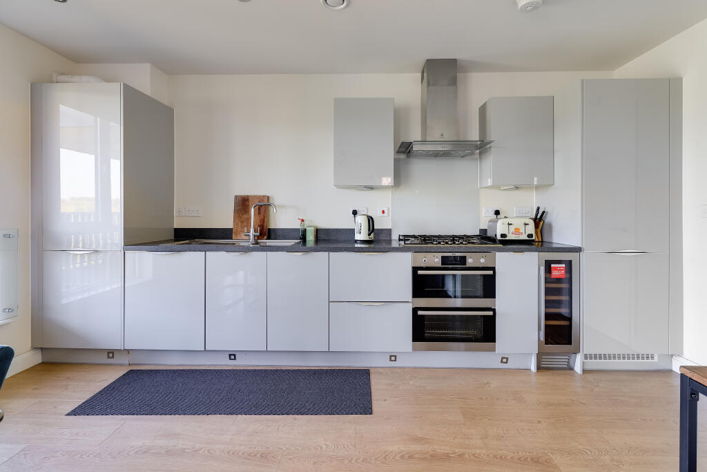 Apartment in South Cambridgeshire, South Trumpington - View 4