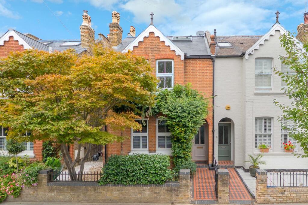 Main image of property: Broadway Avenue, St Margarets
