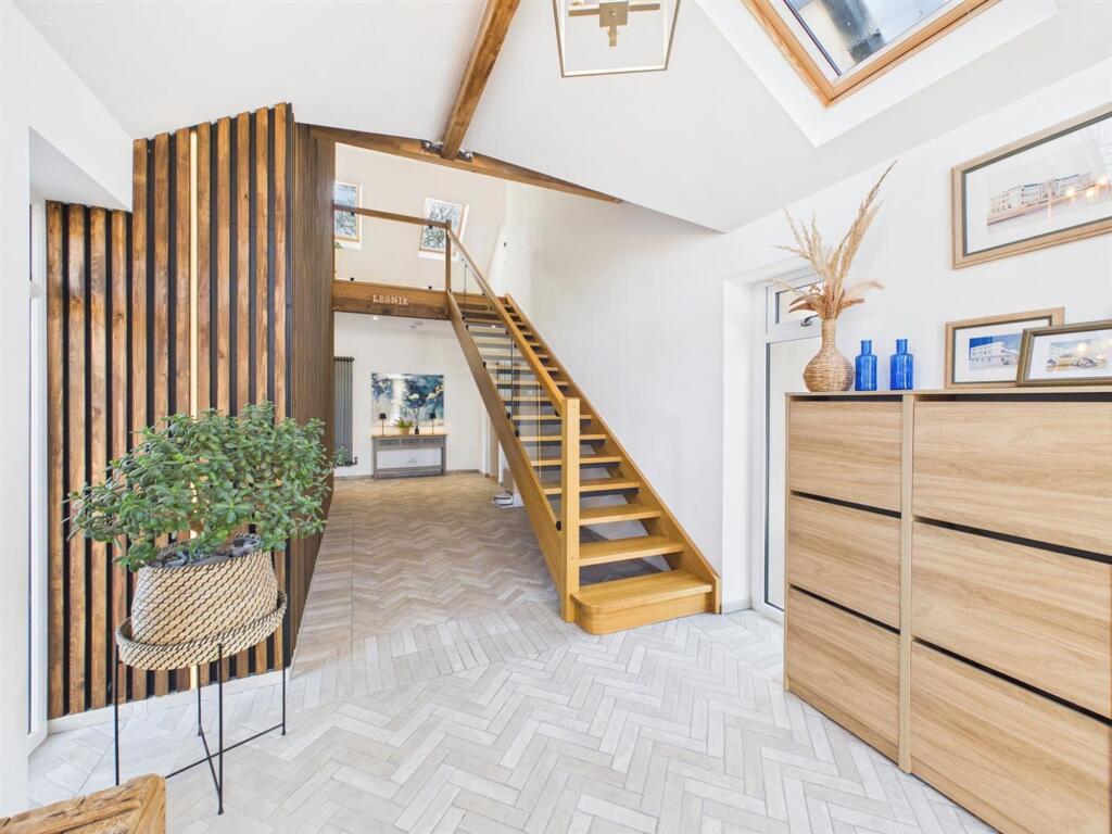 House in Lancaster - View 5