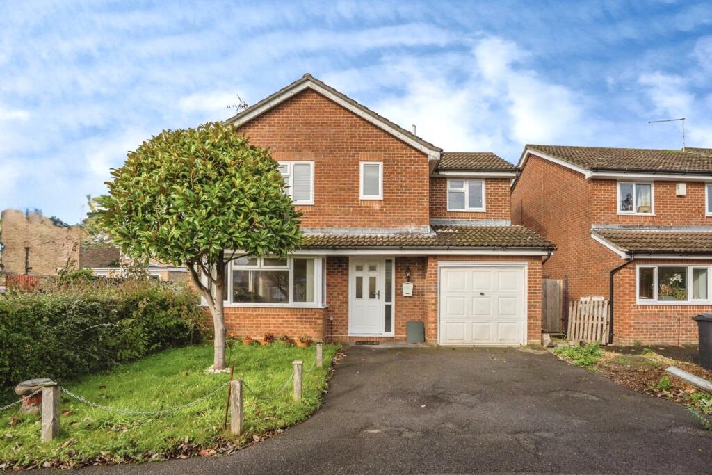 Main image of property: The Meadow, WATERLOOVILLE, Hampshire, PO7