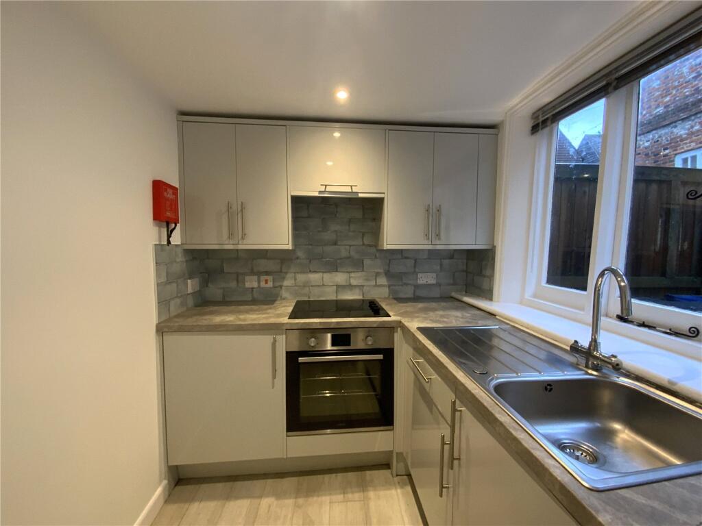 Apartment in Swindon - View 4