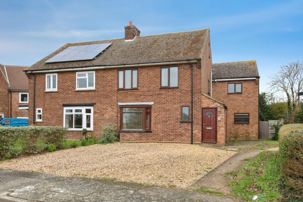 Main image of property: The Crescent, Stanford, Biggleswade, Bedfordshire, SG18