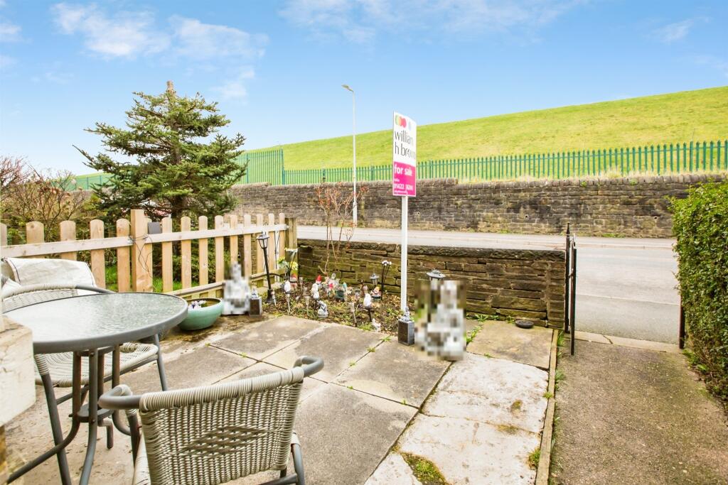 House in Calderdale, Mount Pellon, New Pellon - View 5