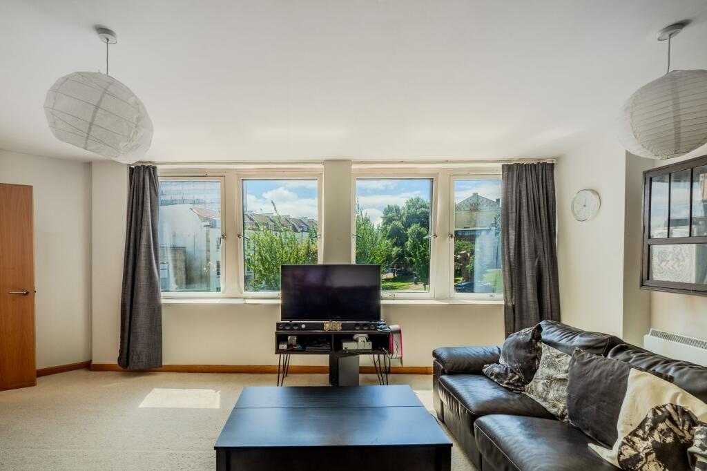 Apartment in Bristol, Tyndall's Park, Clifton - View 5