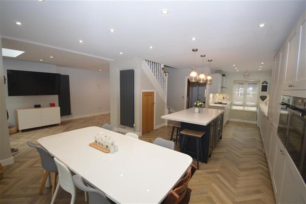House in Chelmsford - More