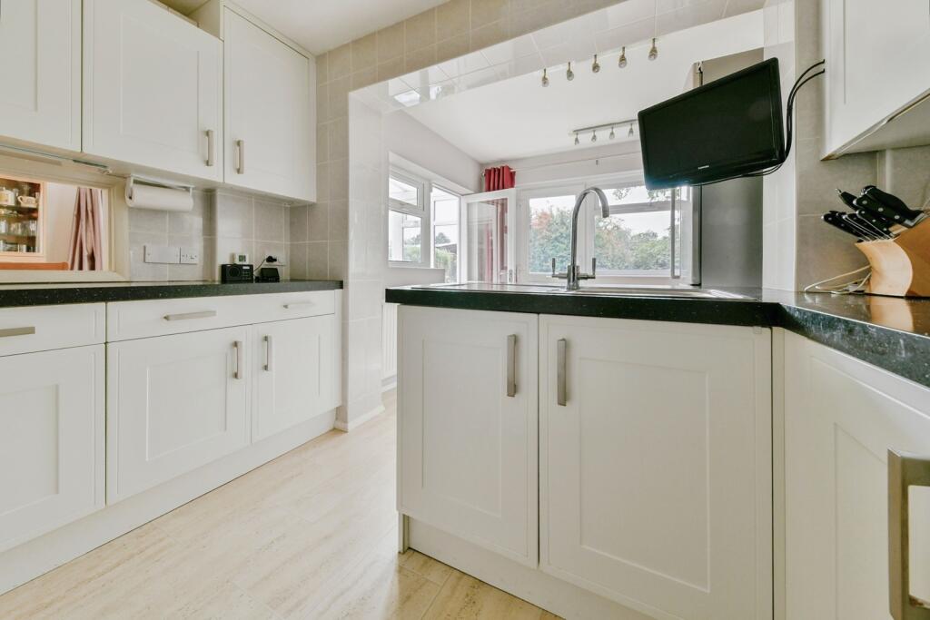 House in Stevenage, Bragbury End - View 5