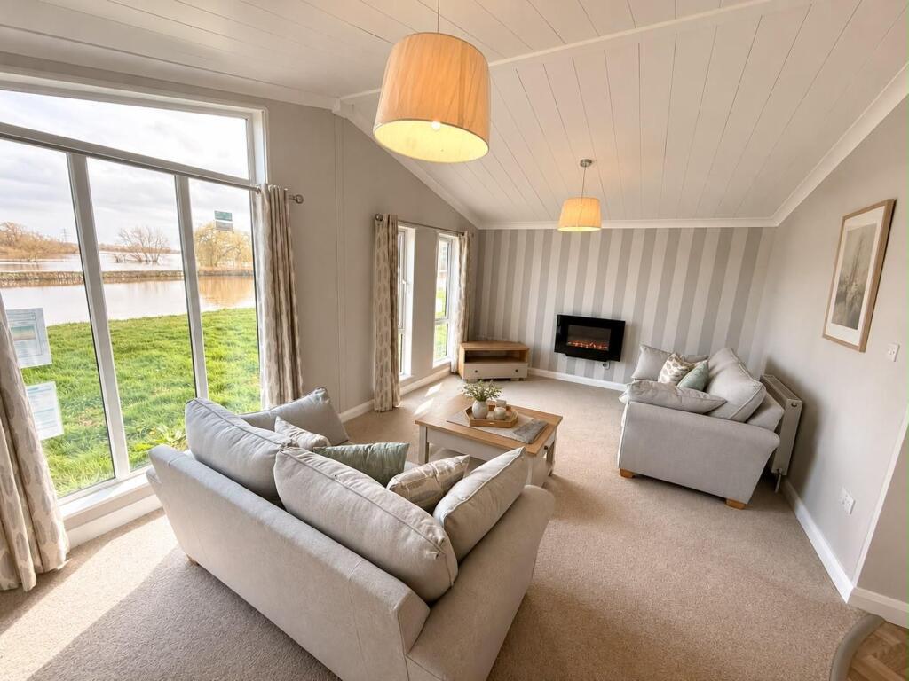 House in York - View 2