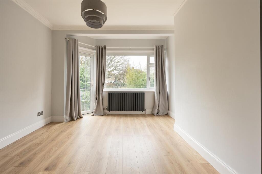 Westview Drive, Woodford Green - More