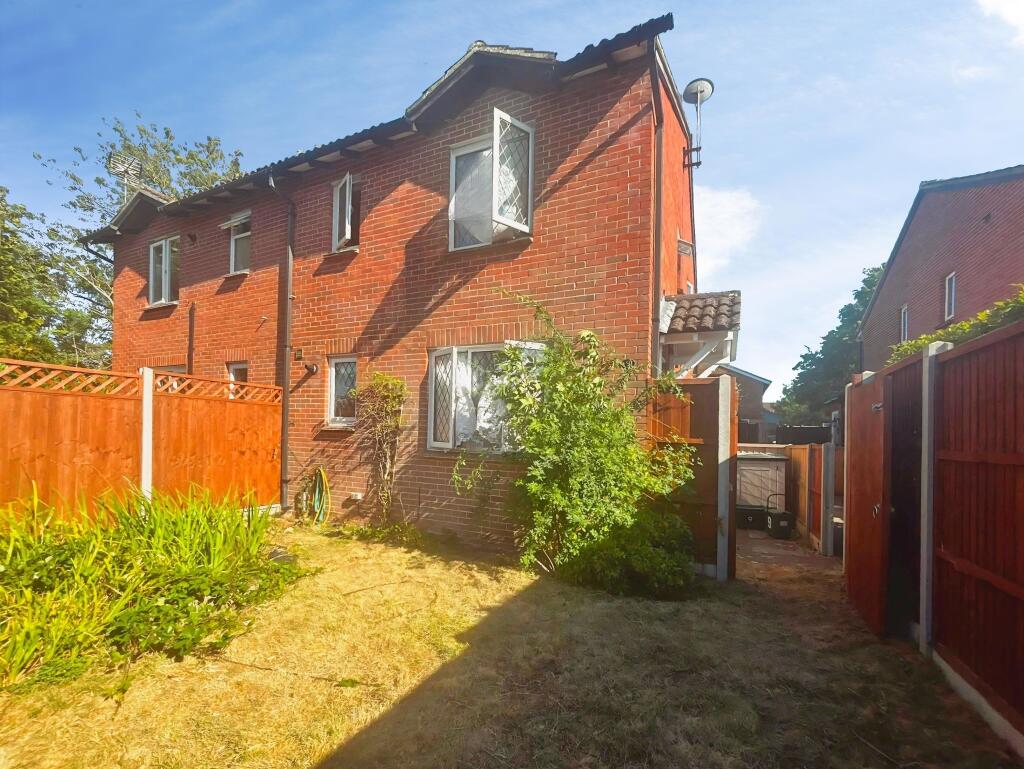 Main image of property: Monkswood Crescent, Tadley, RG26