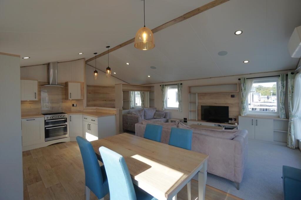 House in Canterbury - View 5