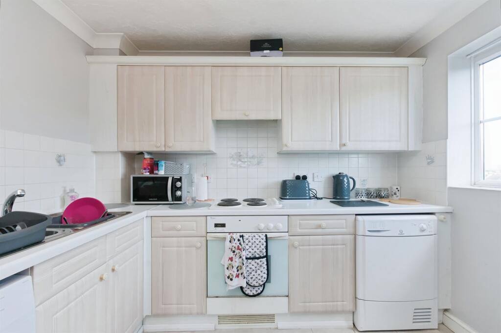 Apartment in Rother, Bexhill-on-Sea - More