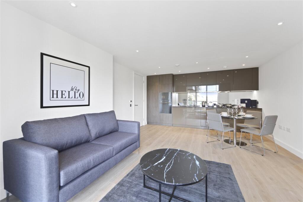 Main image of property: High Street London N8