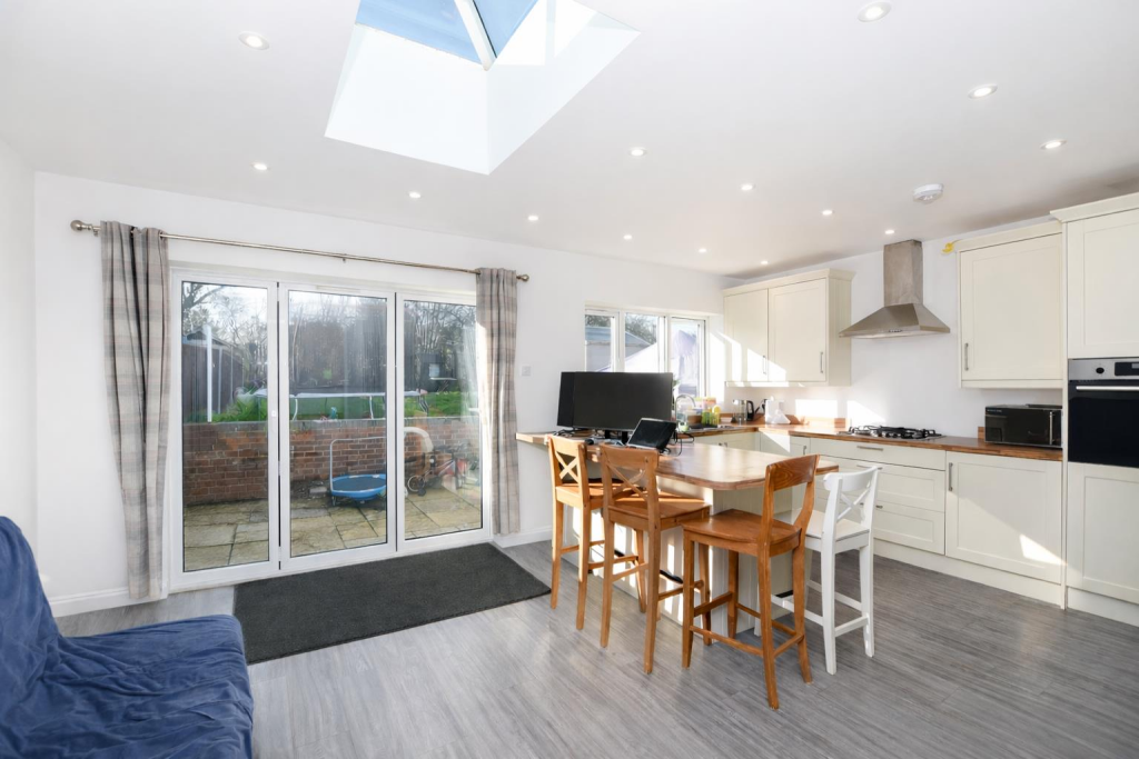 Main image of property: Golden Riddy, Linslade, LU7 2RH