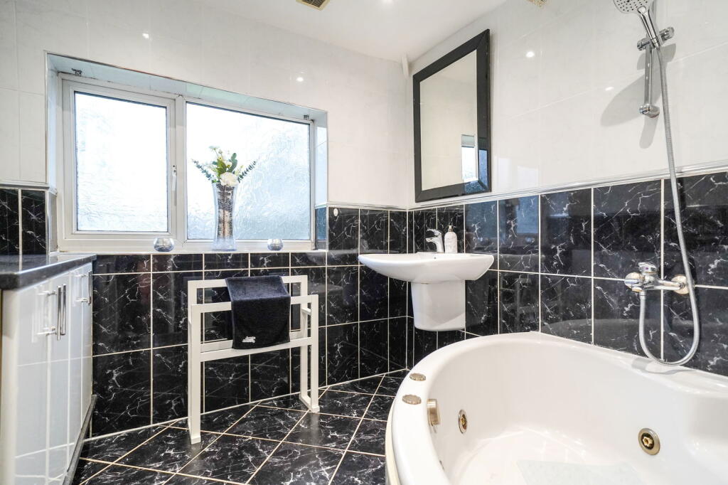 Additional image 11 of Neville Road, Shirley