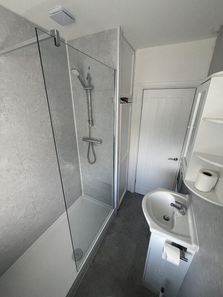 House in Bradford, Keighley - More