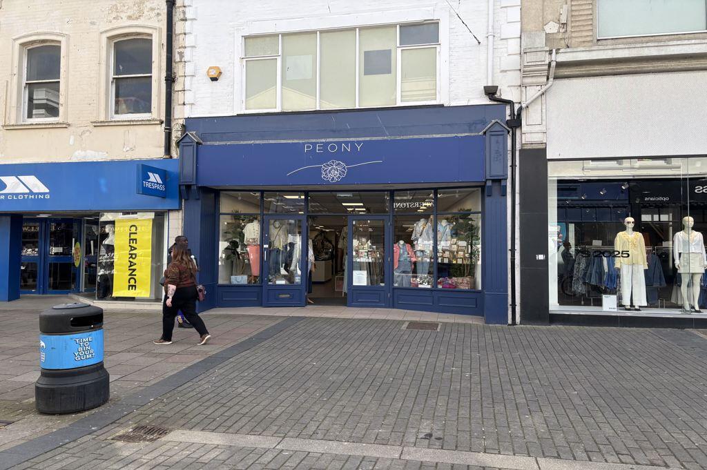 Main image of property: 29 Montague Street, Worthing, West Sussex BN11 3BE