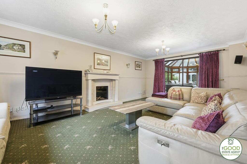 Moran Close, Wilmslow, SK9 photo 2