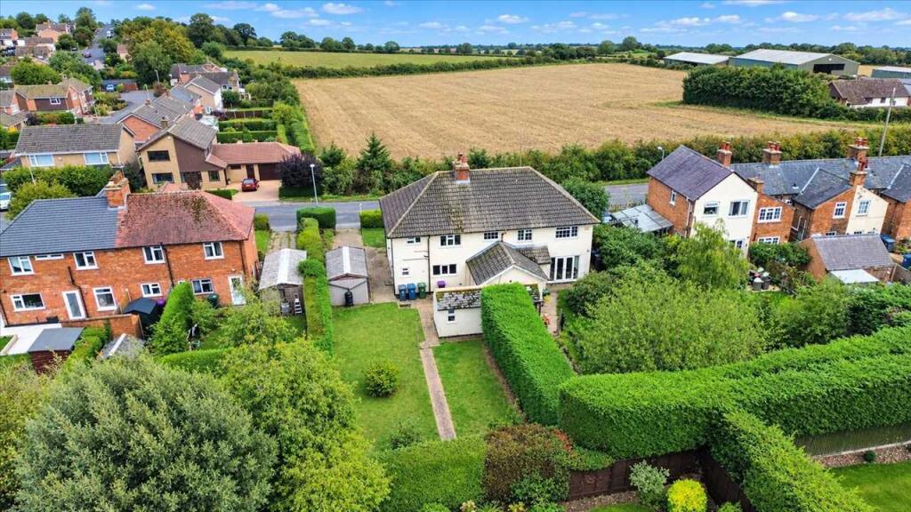 House in Nottingham - View 2