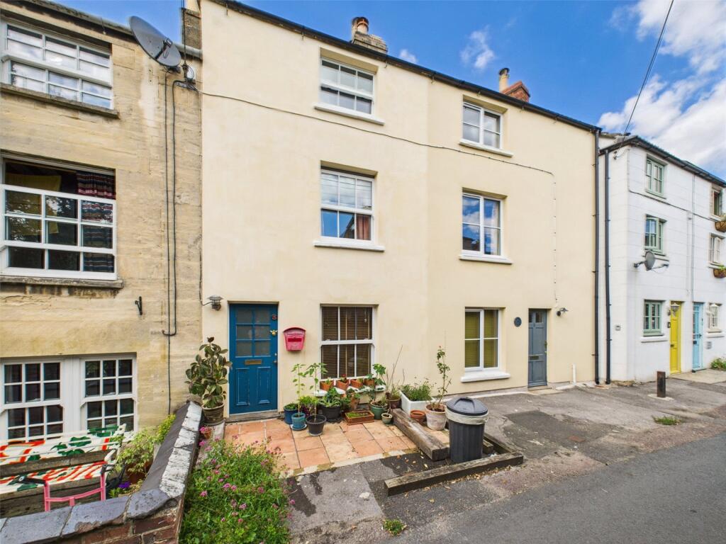 Main image of property: Upper Leazes, Stroud, Gloucestershire, GL5