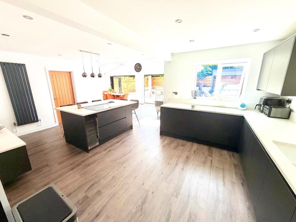 Squires Walk, Spinney Hill, Northampton NN3 - View 3