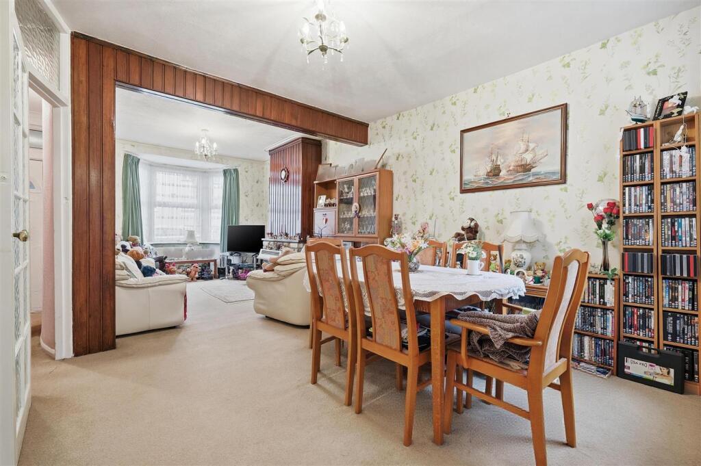 Beaconsfield Road, Enfield – pohled 5