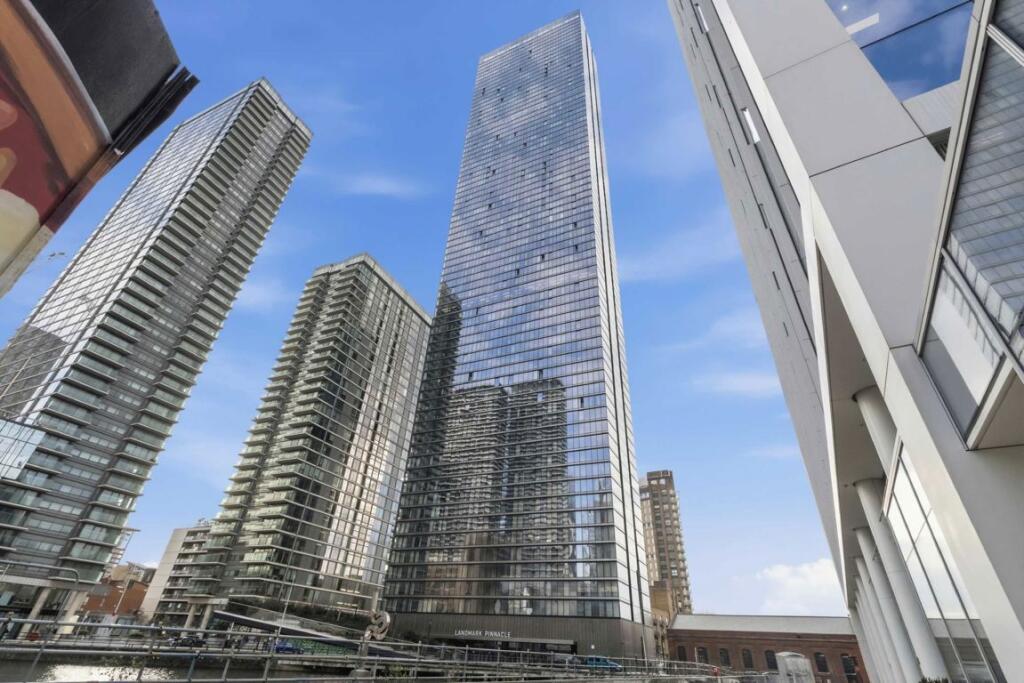 Main image of property: Marsh Wall, Canary Wharf