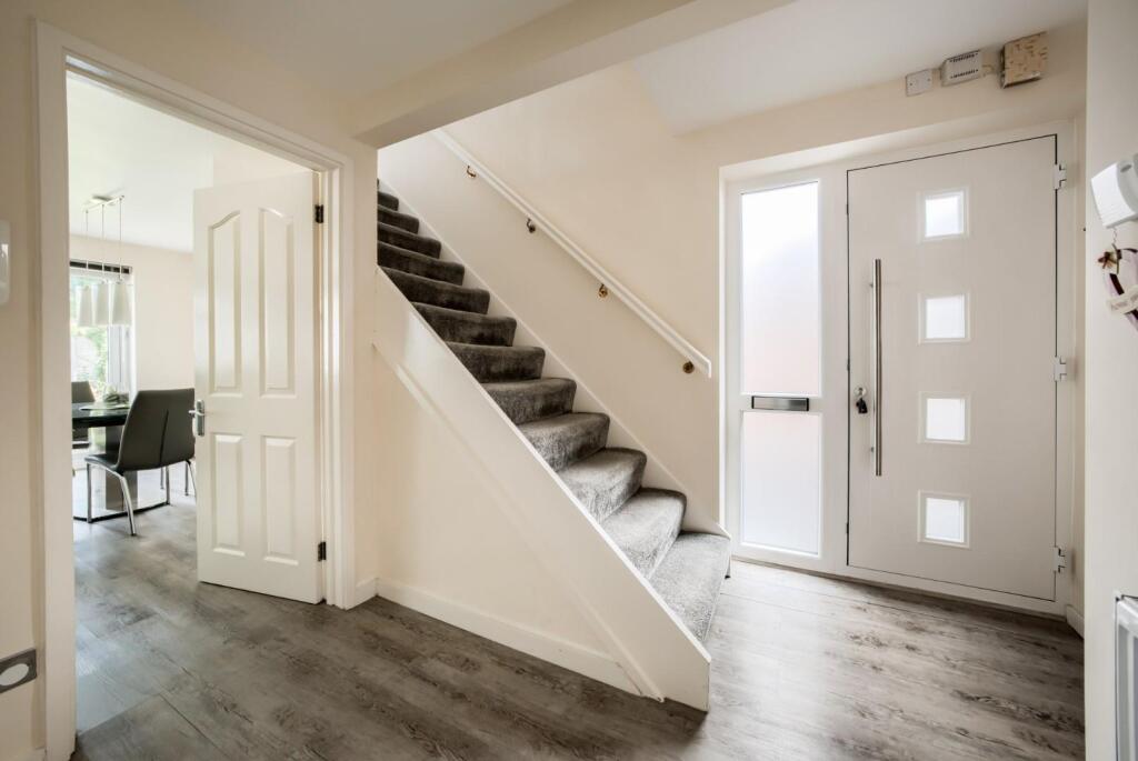 House in Solihull, West Midlands - View 4