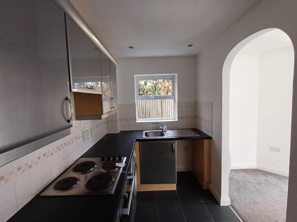Apartment in Twickenham - View 2