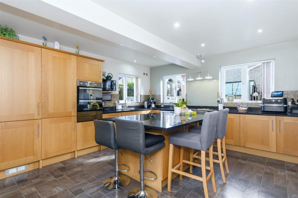 House in Bradford - View 2