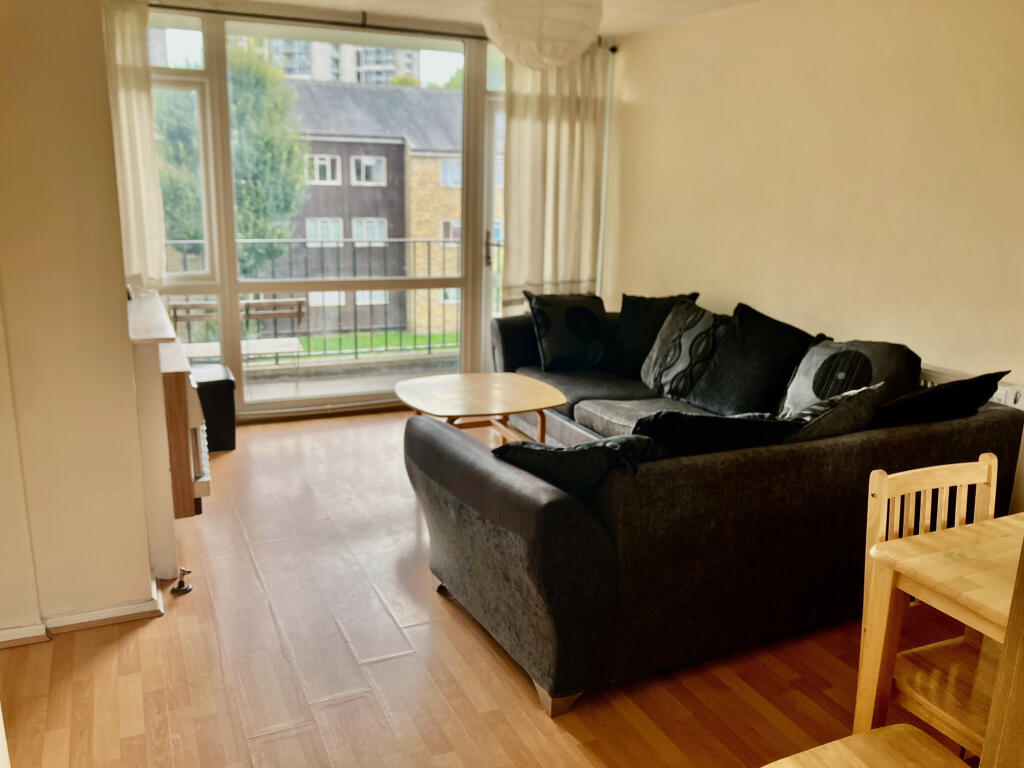 Main image of property: Hillingdon Street, Elephant and Castle, London, SE17