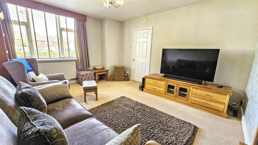 House in Thurnby Lodge, City of Leicester - View 4