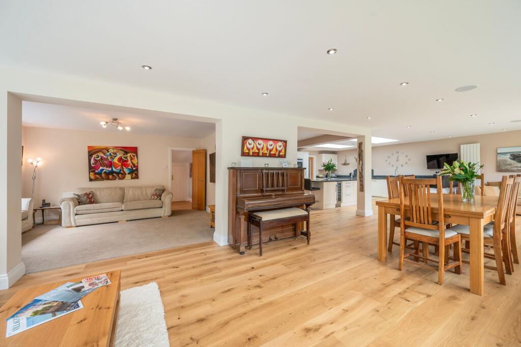 House in Chichester, Bosham - View 4
