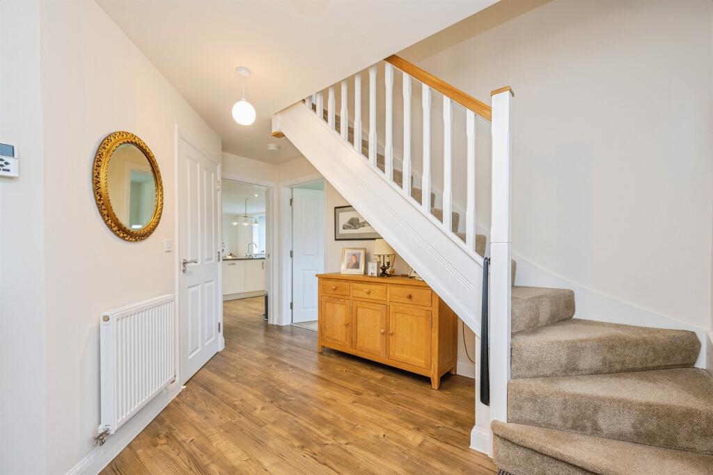 East Lawn Drive, Doveridge, Ashbourne photo 4