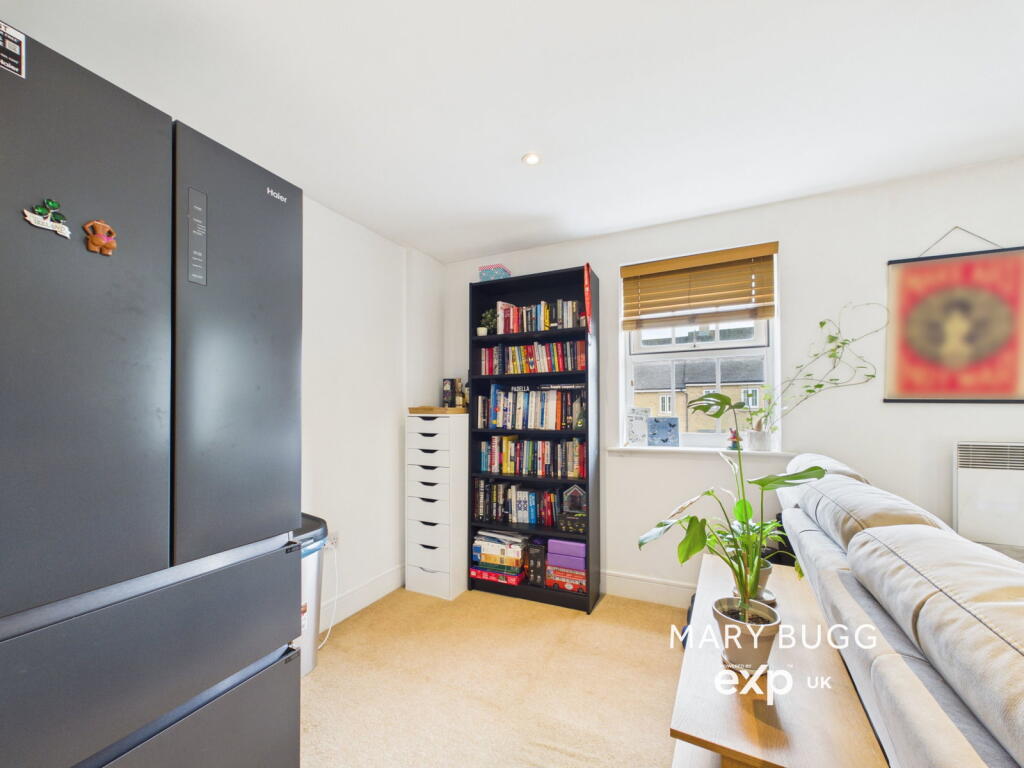 Apartment in Chelmsford - More