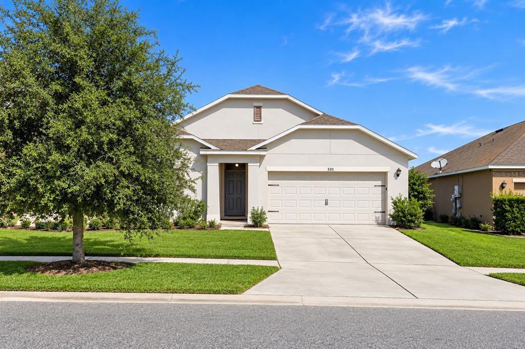 Main image of property: Florida, Polk County, Davenport