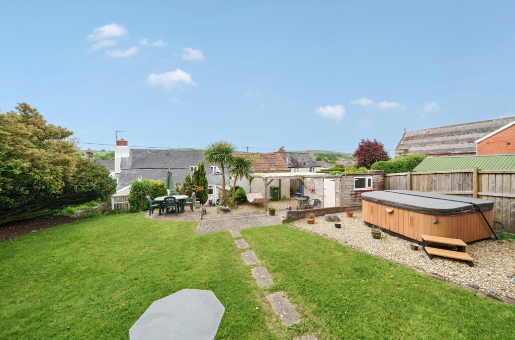 3-bed semi-detached on Blakeshill Road, Landkey, Barnstaple, Devon, EX32, £450,000