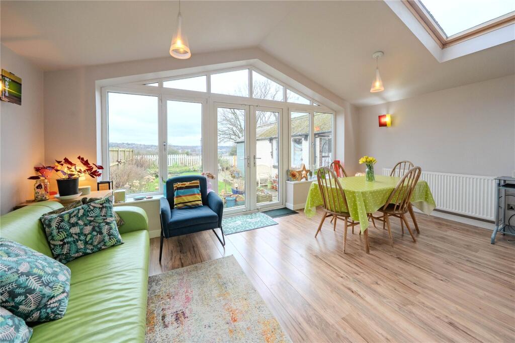 House in Leeds, West Yorkshire - View 2