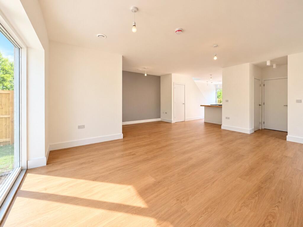 Burgess Close, Kingswood, Bristol, Gloucestershire, BS15 - More