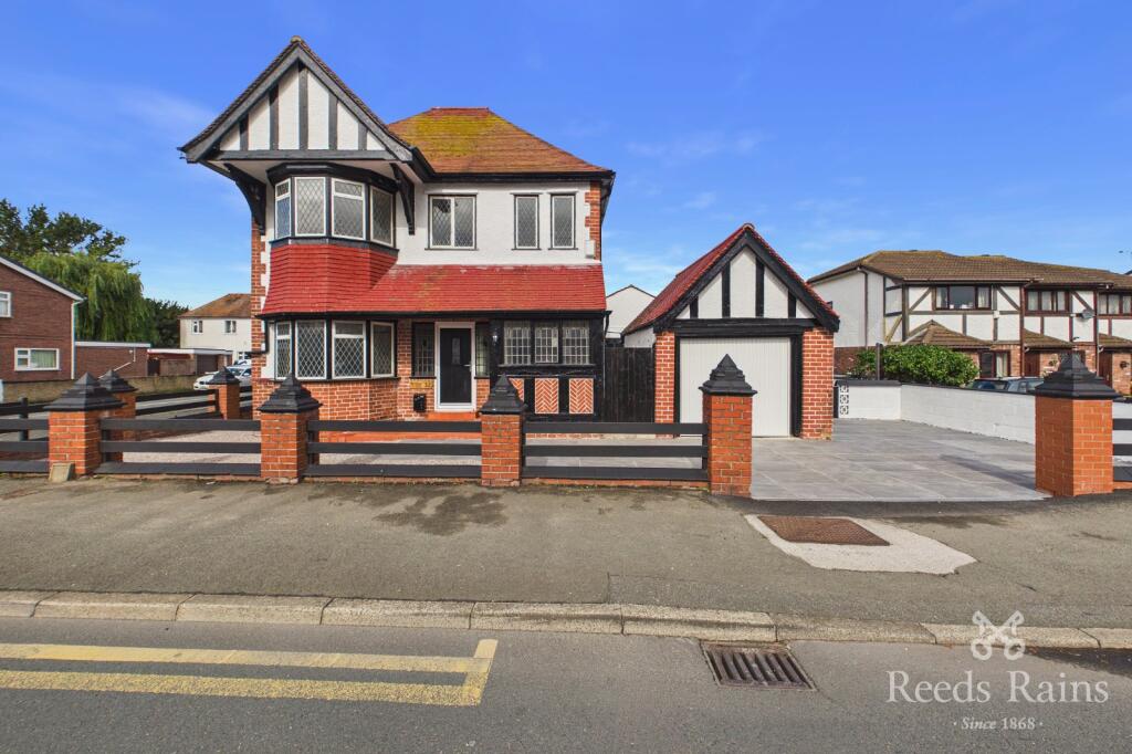 Main image of property: Foryd Road, Kinmel Bay, Rhyl, Conwy, LL18
