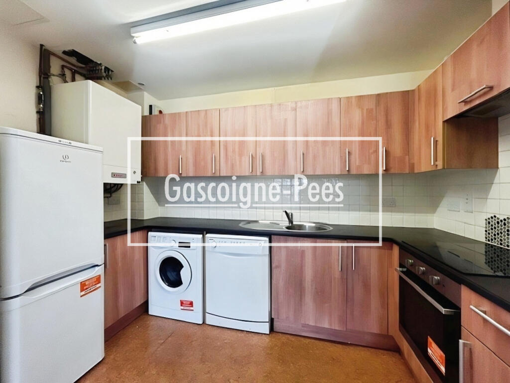 Main image of property: Basingstoke, RG24