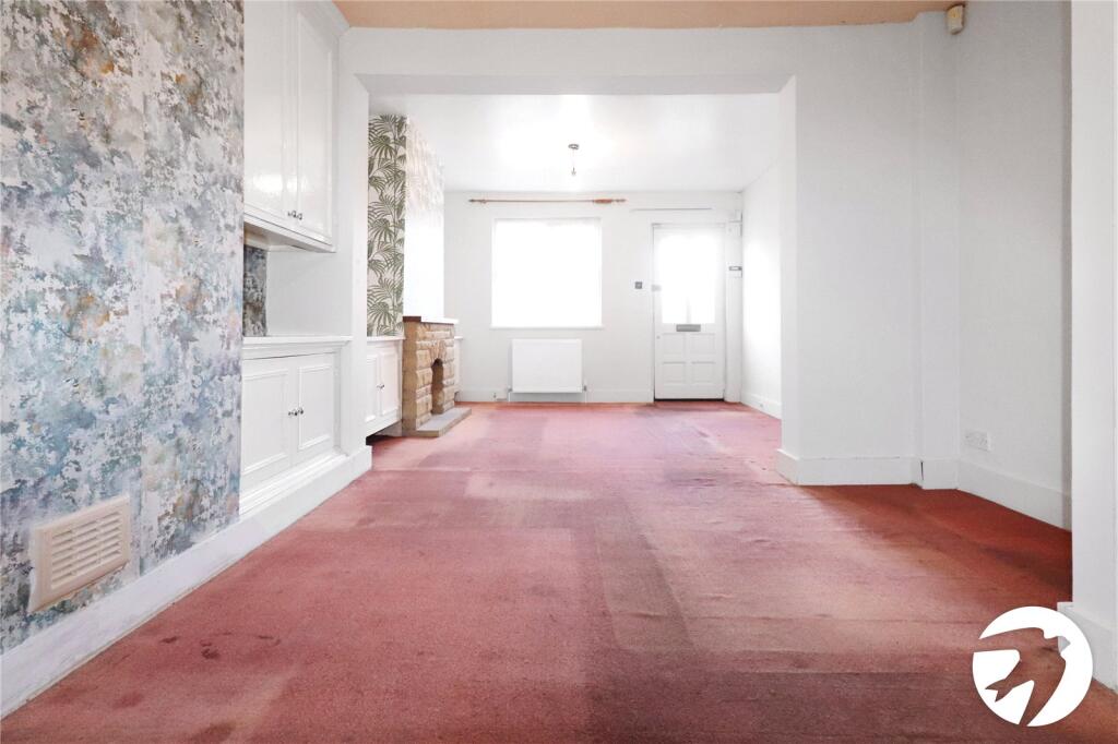 House in Belvedere, Lessness Heath - View 2