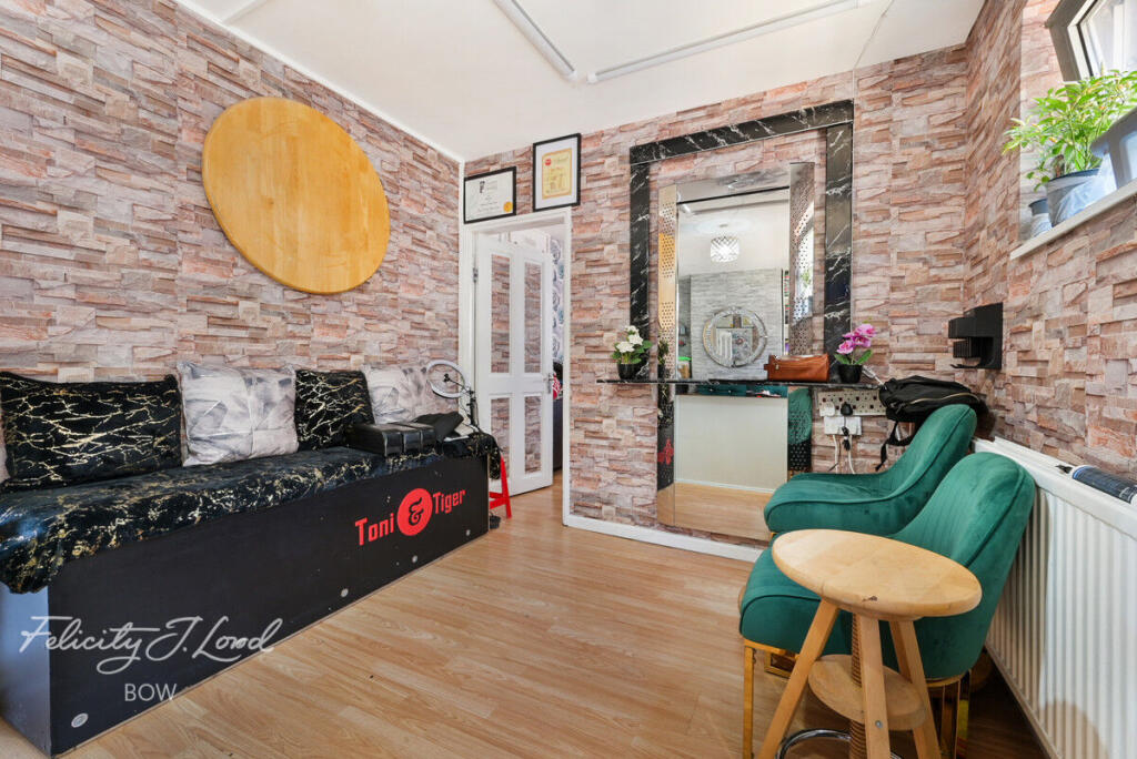 Apartment in London - View 2