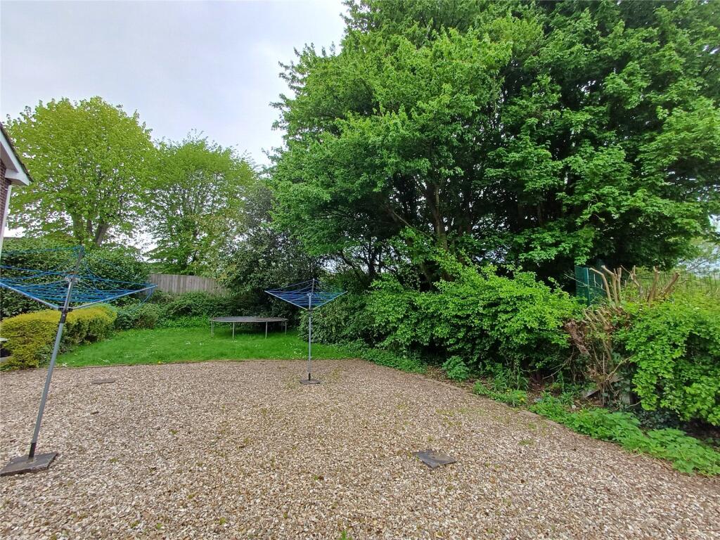 Eggardon Close, Beaminster, Bridport, Dorset, DT8 photo 2