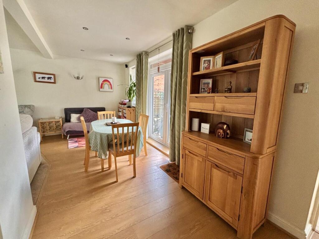House in Pitsford, West Northamptonshire - View 4